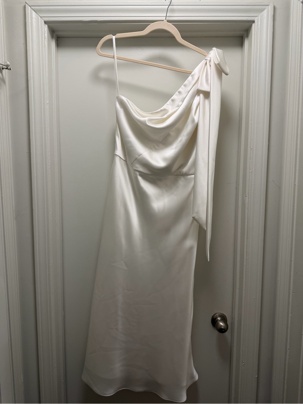 Amsale One Shoulder Dress Bow White Size 12 NEW Bridal Engagement